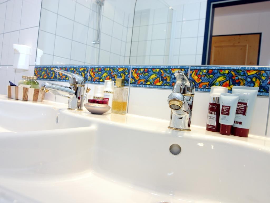 Sporthotel Snowwhite オーバータウエルン エクステリア 写真